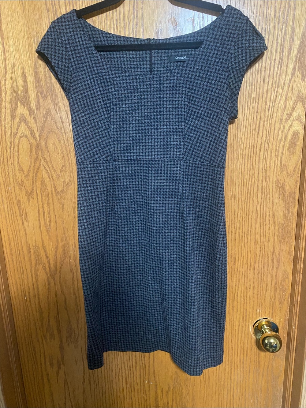George Black Houndstooth Cap Sleeve Midi Dress